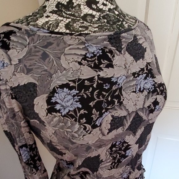 Apostrophe grey & blue floral top, size S - Picture 2 of 4